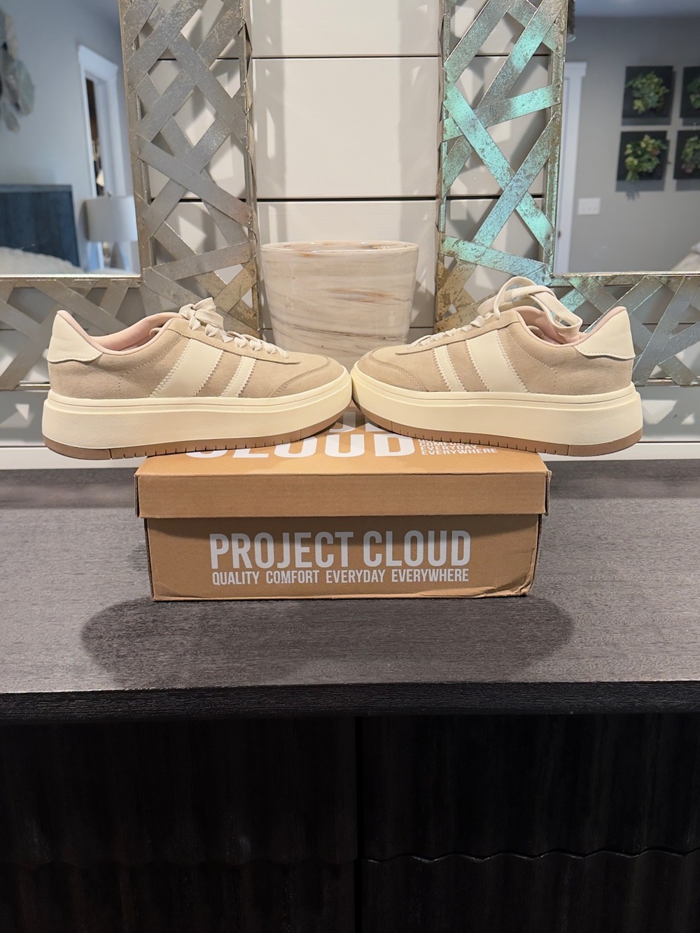 Women's Neutral Platform Sneakers with Lace-Up Comfort - Picture 3 of 9